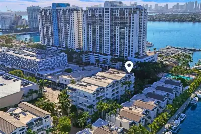 1415 Sunset Harbour Dr #202, Miami Beach: photo 1 of 34