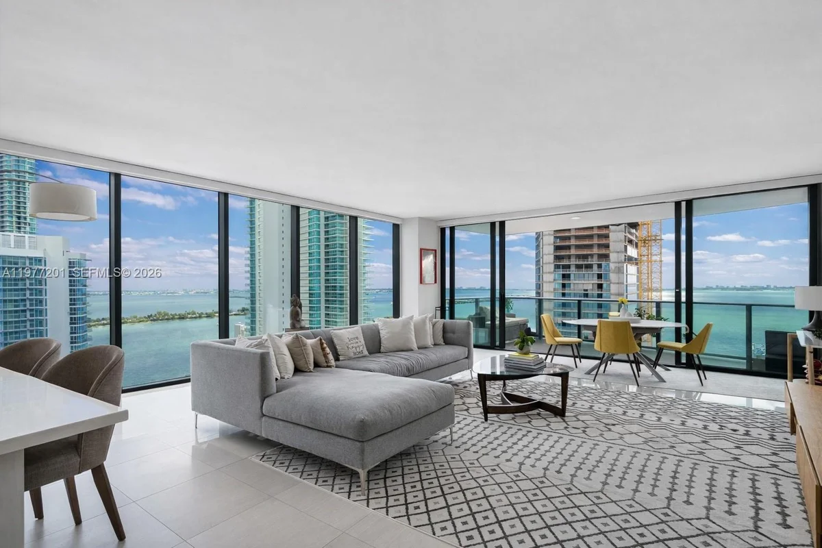 460 NE 28th St #1901, Miami: photo 1 of 50