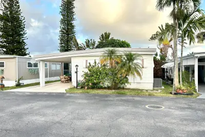 1541 S 32nd Ave, Hollywood: photo 1 of 40