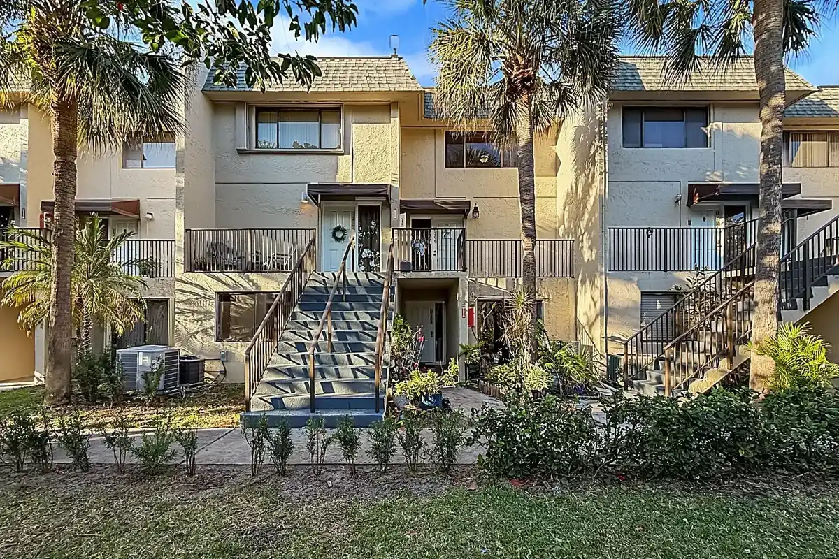 65 Deer Creek Rd #H206, Deerfield Beach: photo 1 of 25