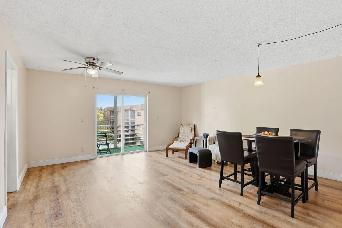 4161 NW 26th St #308, Lauderhill: photo 1 of 32
