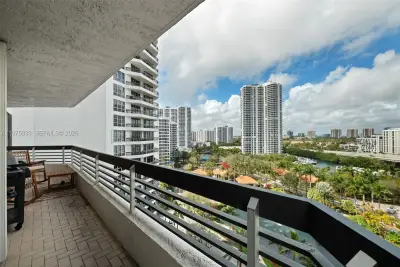 19101 NE 36th Ct #1407, Aventura: photo 1 of 41
