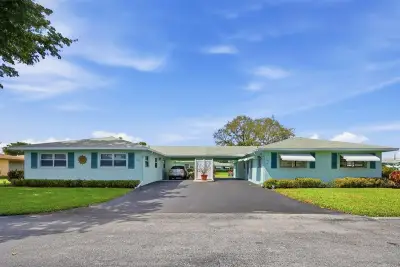 602 Hummingbird Ln, Delray Beach: photo 1 of 31