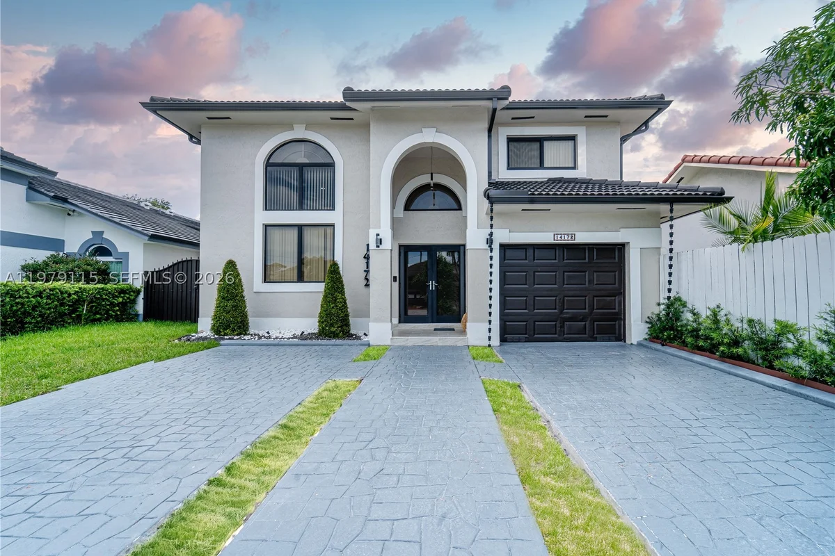 14172 NW 87th Ct, Miami Lakes: photo 1 of 31