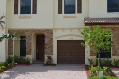 23868 SW 118th Ave, Homestead: photo 1 of 11