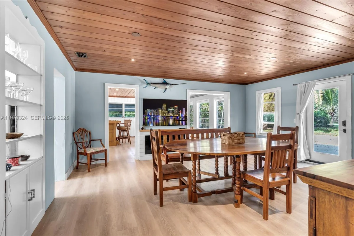 23400 SW 142nd Ave, Homestead: photo 1 of 56