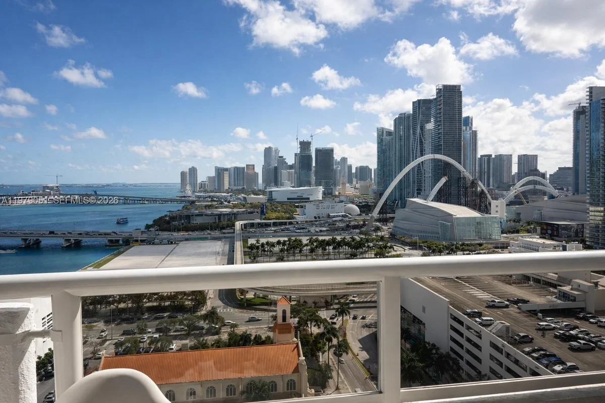 1717 N Bayshore Dr #A-2654, Miami: photo 1 of 23