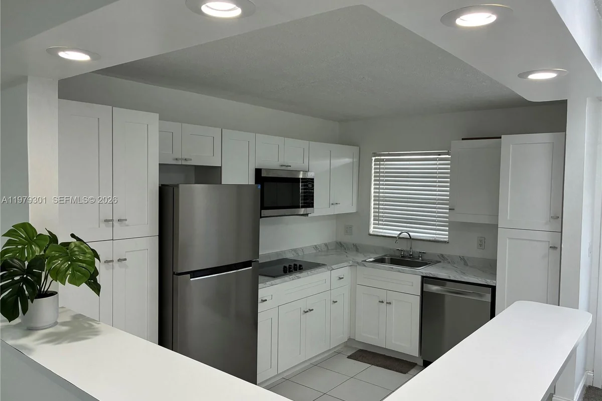 609 S State Rd 7 #2C, Margate: photo 1 of 19