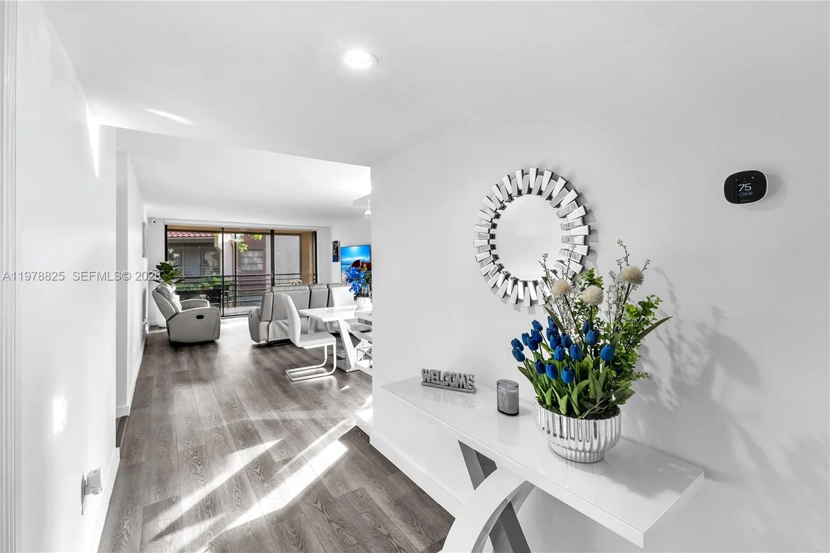 20841 San Simeon Way #205, Miami: photo 1 of 16
