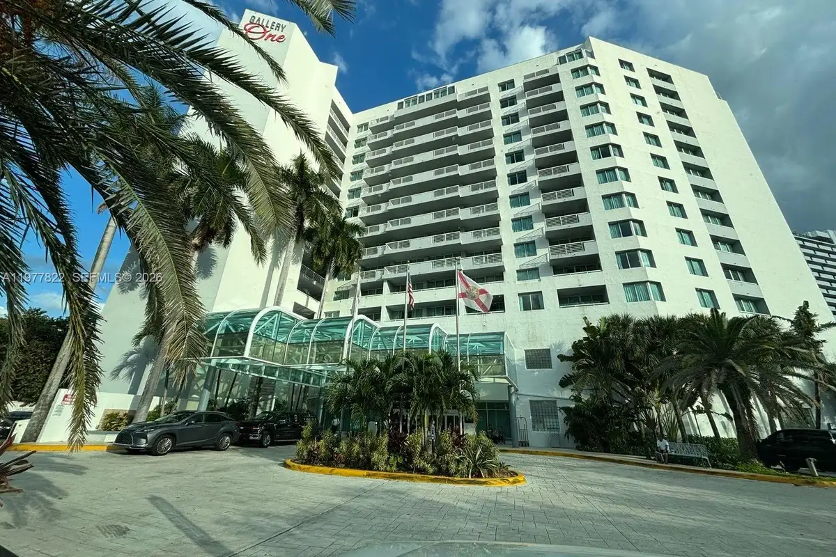 2670 E Sunrise Blvd #302, Fort Lauderdale: photo 1 of 57