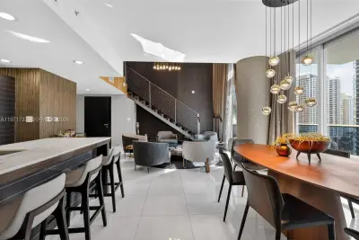 200 Biscayne Boulevard Way #1108, Miami: photo 1 of 2