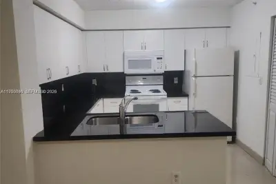 4560 NW 107th Ave #207-12, Doral: photo 1 of 12