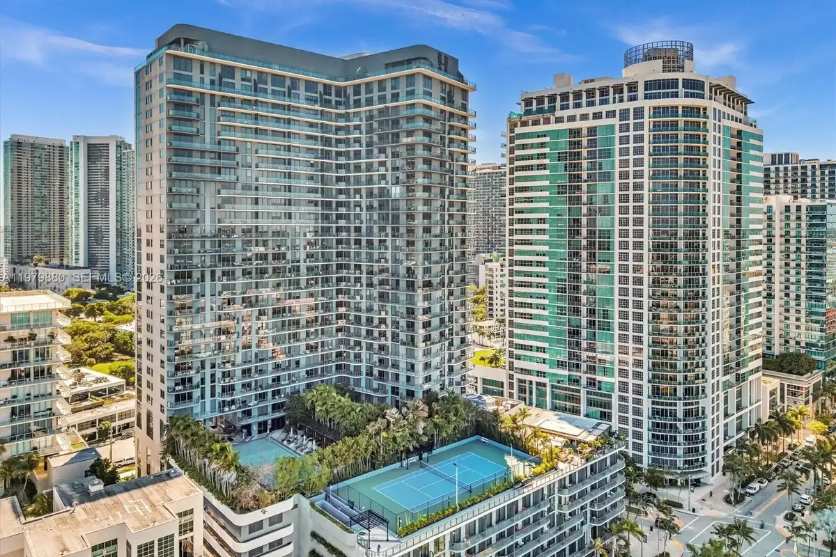 121 NE 34th St #2104, Miami: photo 1 of 85