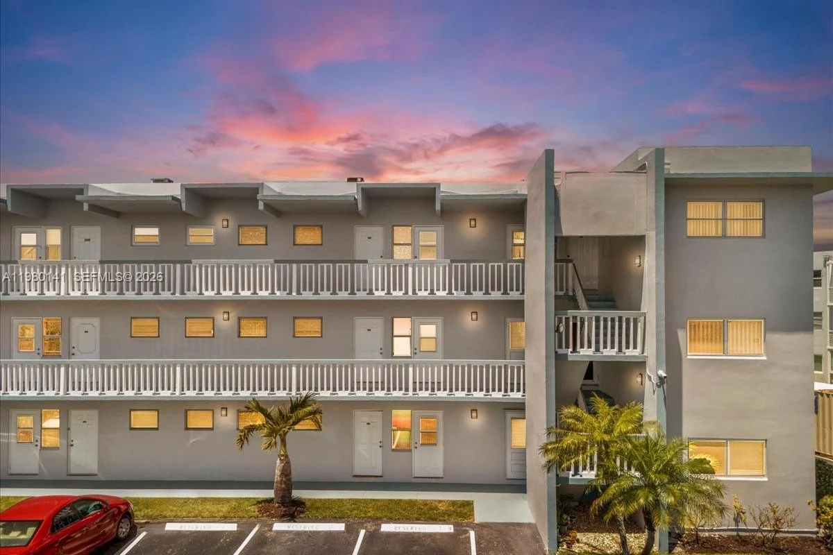2200 Park Ln #109, Hollywood: photo 1 of 43