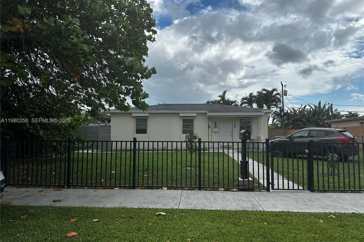 7540 SW 37th St, Miami: photo 1 of 19