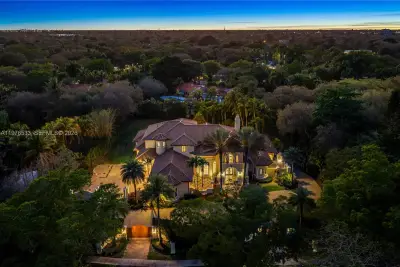 11400 SW 67th Ave, Pinecrest: photo 1 of 29