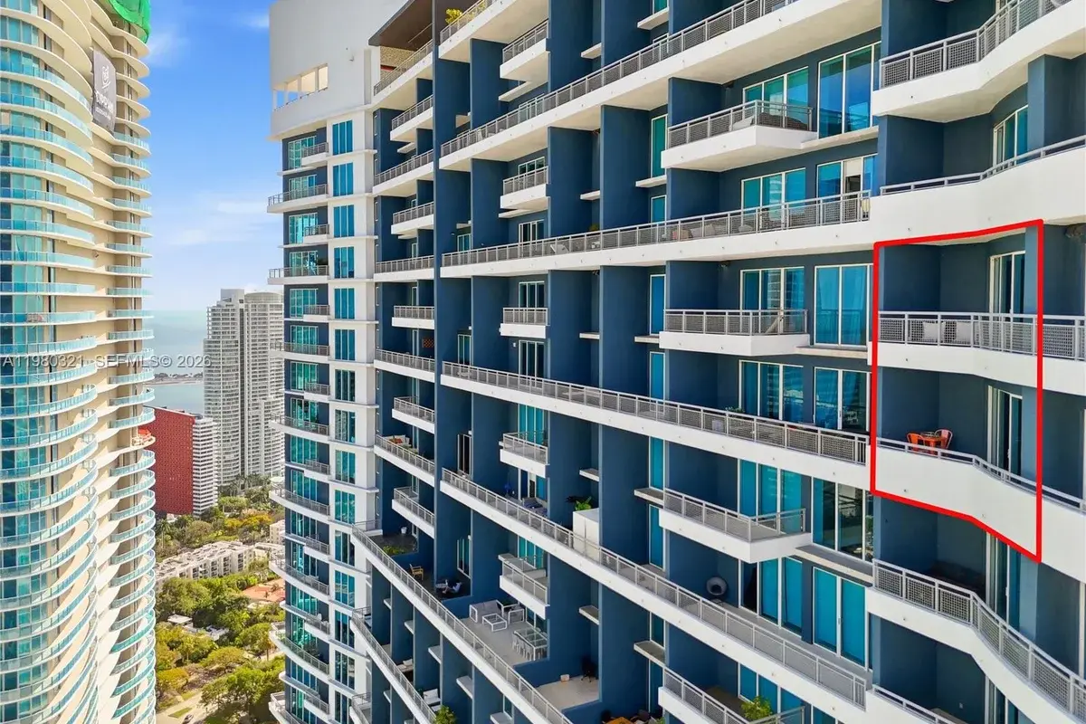 60 SW 13th St #4414, Miami: photo 1 of 56