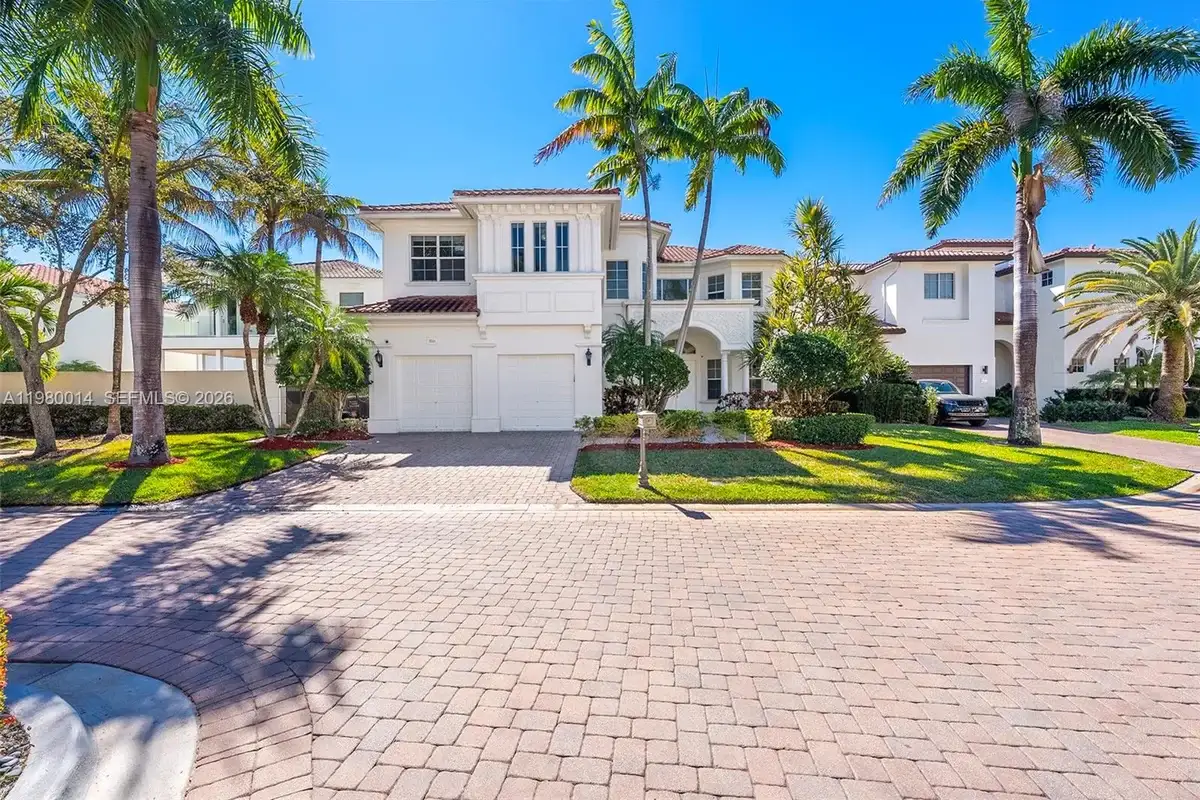 822 Meridian Ln, Hollywood: photo 1 of 46