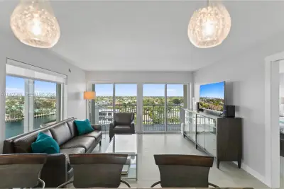 2611 N Riverside Dr #901, Pompano Beach: photo 1 of 27