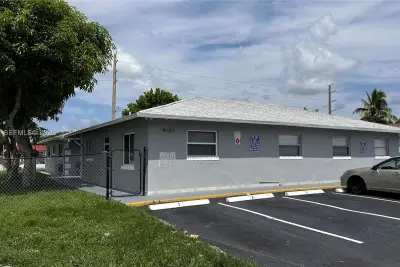 4101 NW 30th Ter, Lauderdale Lakes: photo 1 of 52