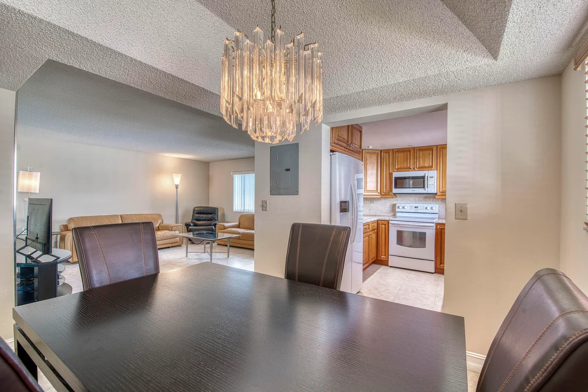 15108 Ashland Dr #215, Delray Beach: photo 1 of 19