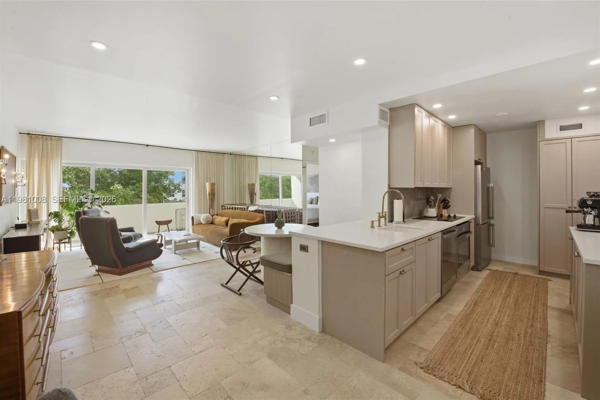 3 Island Ave #06K, Miami Beach: photo 1 of 19