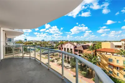 8855 Collins Ave #6E, Surfside: photo 1 of 31