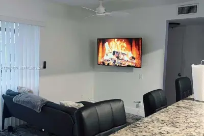 4435 Treehouse Ln #H, Tamarac: photo 1 of 18