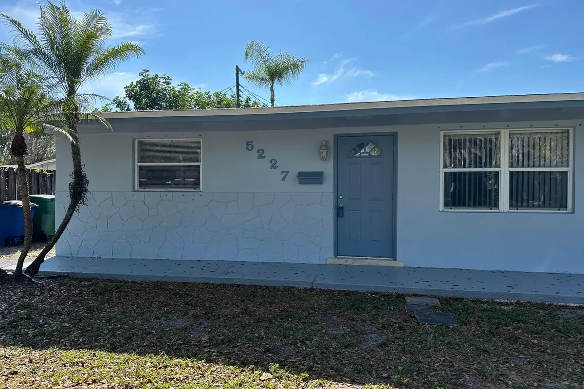 5227 SW 94th Ave, Cooper City: photo 1 of 14