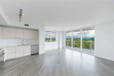 4250 Biscayne Blvd #502, Miami: photo 1 of 25