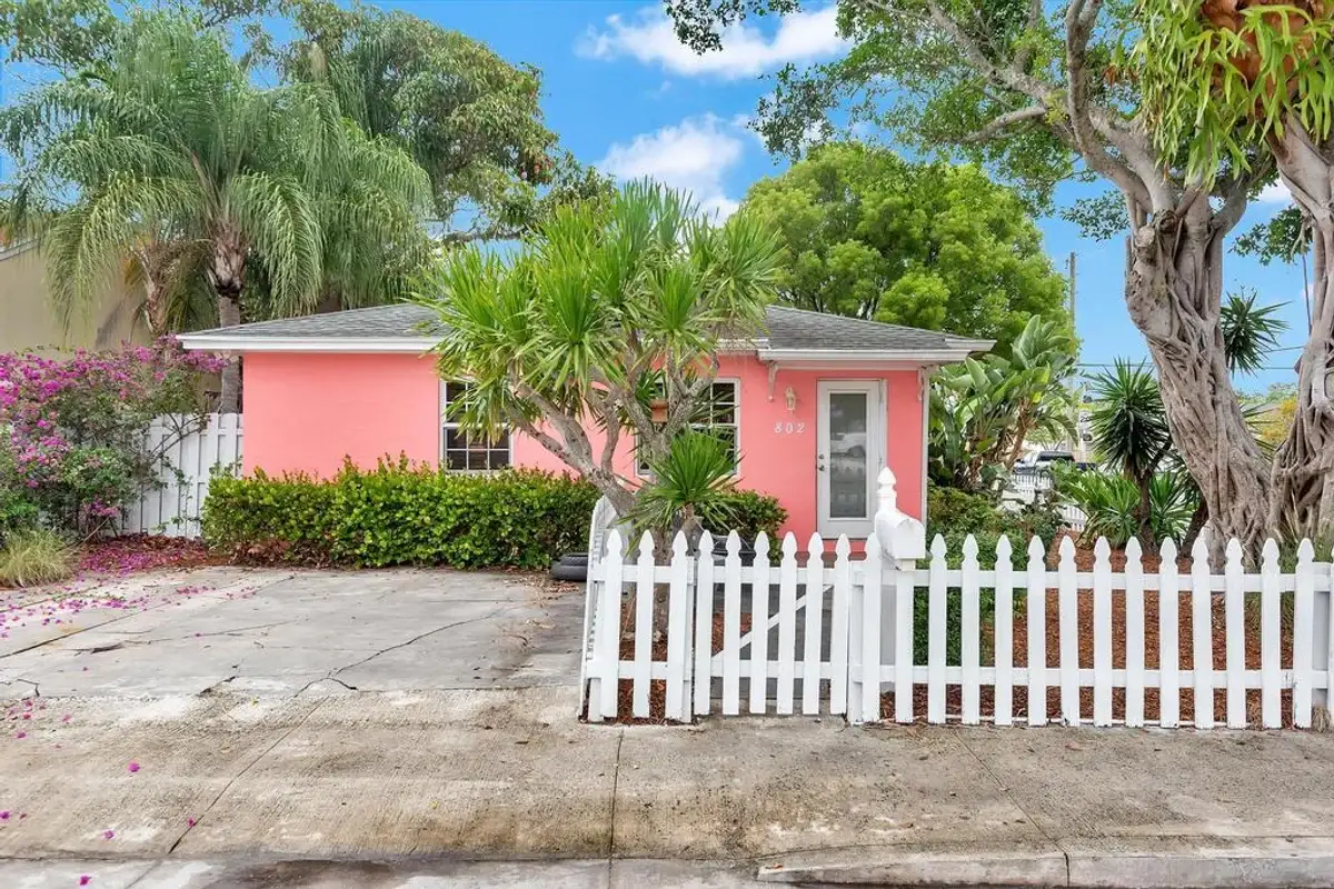 802 N J St, Lake Worth Beach: photo 1 of 62