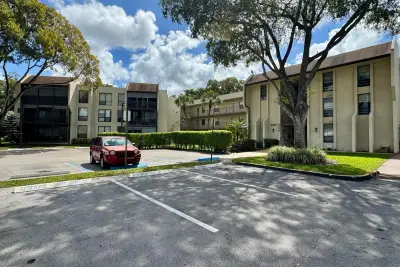 8050 W Mcnab Rd #320, Tamarac: photo 1 of 24