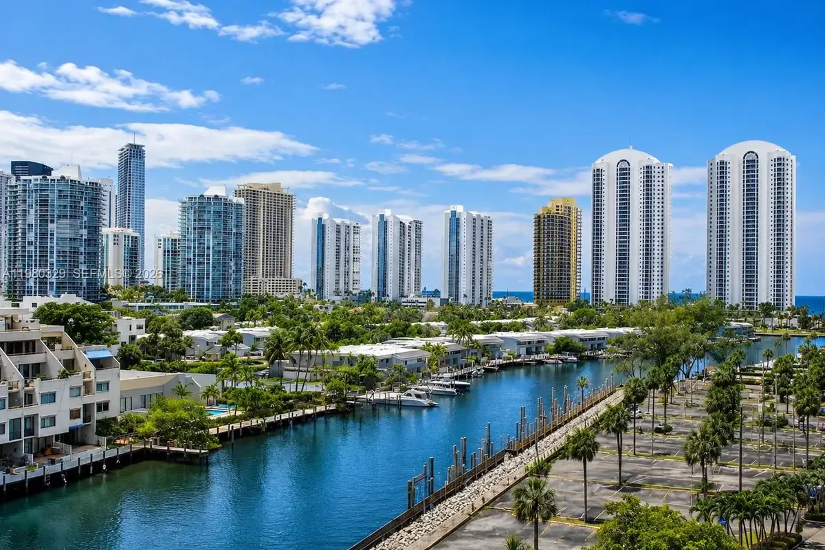 400 Kings Point Dr #812, Sunny Isles Beach: photo 1 of 19