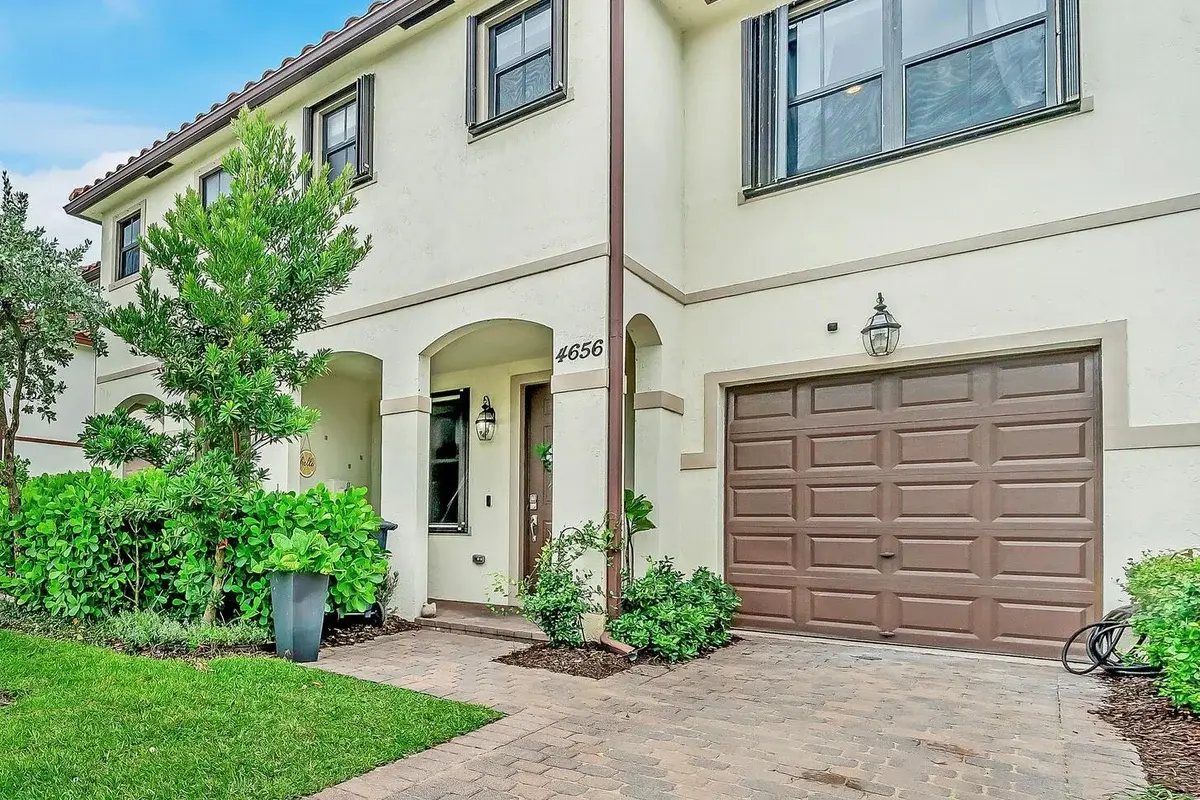 4656 Silver Saw Ln, Lake Worth: photo 1 of 17