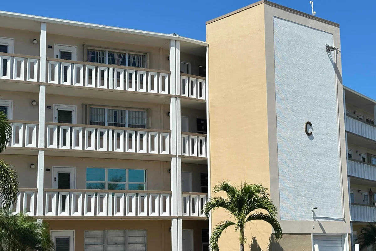 352 Southampton C, West Palm Beach: photo 1 of 18