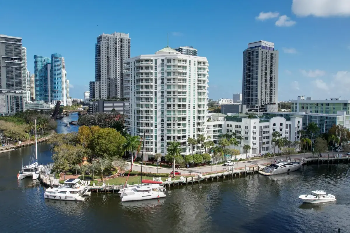 401 SW 4th Ave #402, Fort Lauderdale: photo 1 of 55