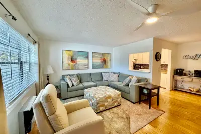 335 Durham J, Deerfield Beach: photo 1 of 26