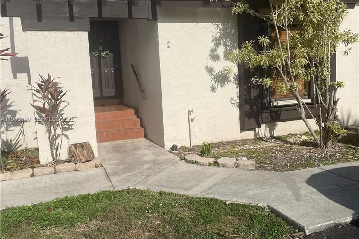 15202 SW 46th Ln #C-75, Miami: photo 1 of 48