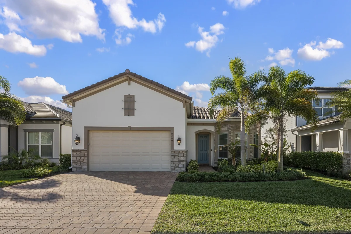 10366 Northbrook Cir, Palm Beach Gardens: photo 1 of 43