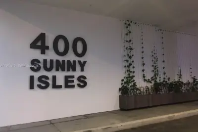 400 Sunny Isles Blvd #1701, Sunny Isles Beach: photo 1 of 32