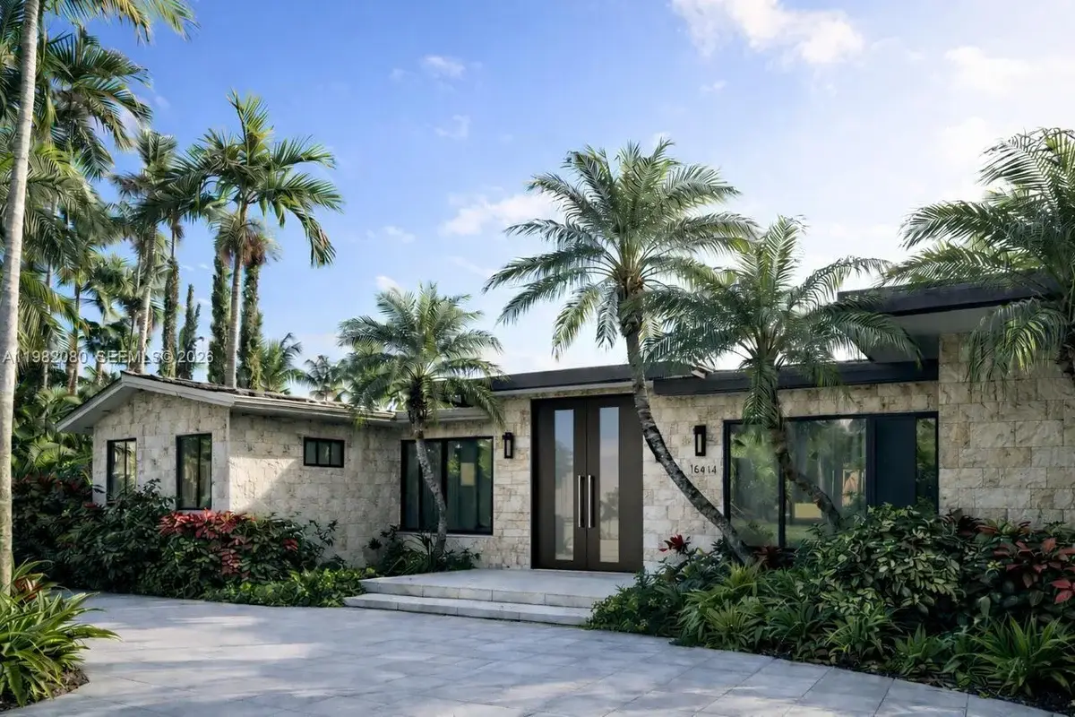 16414 NE 33rd Ave, North Miami Beach: photo 1 of 4