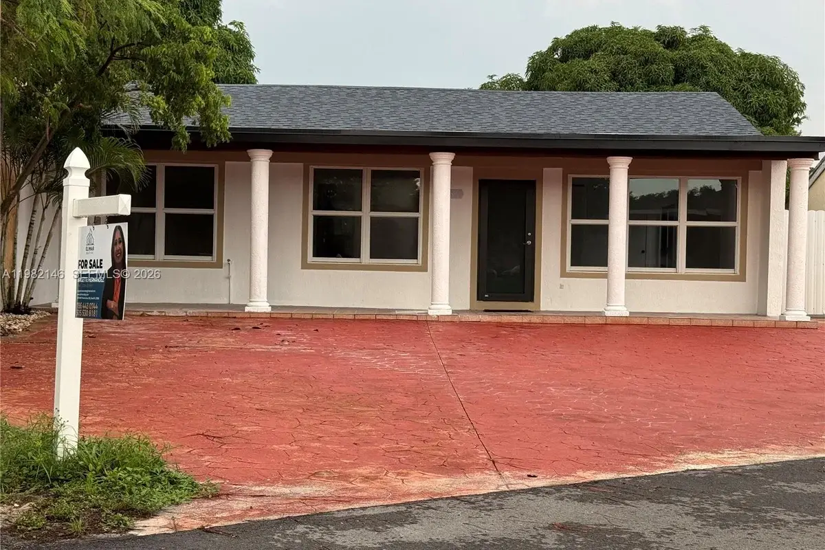 20819 NW 41st Ave Rd, Miami Gardens: photo 1 of 33