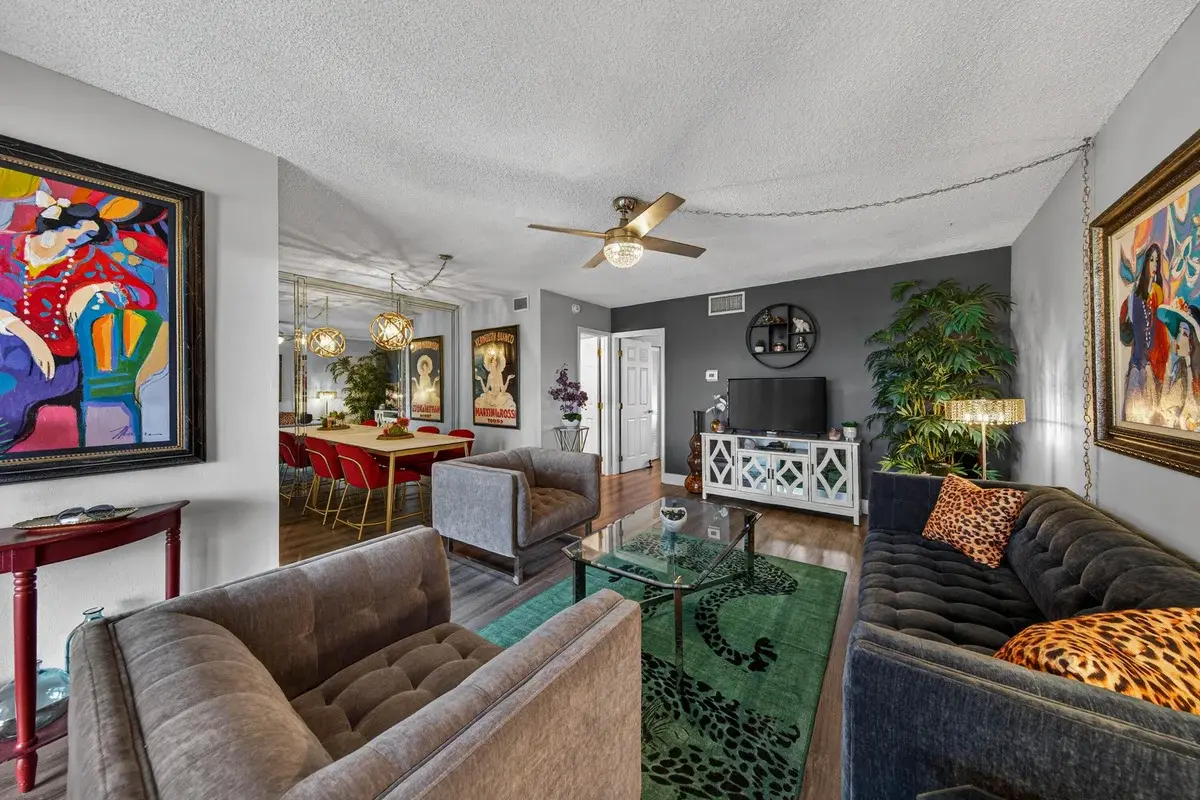 804 SE 7th St SE #401, Deerfield Beach: photo 1 of 30