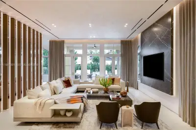 1522 Island Blvd, Aventura: photo 1 of 58