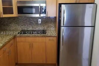 9682 Fontainebleau Blvd #202, Miami: photo 1 of 11