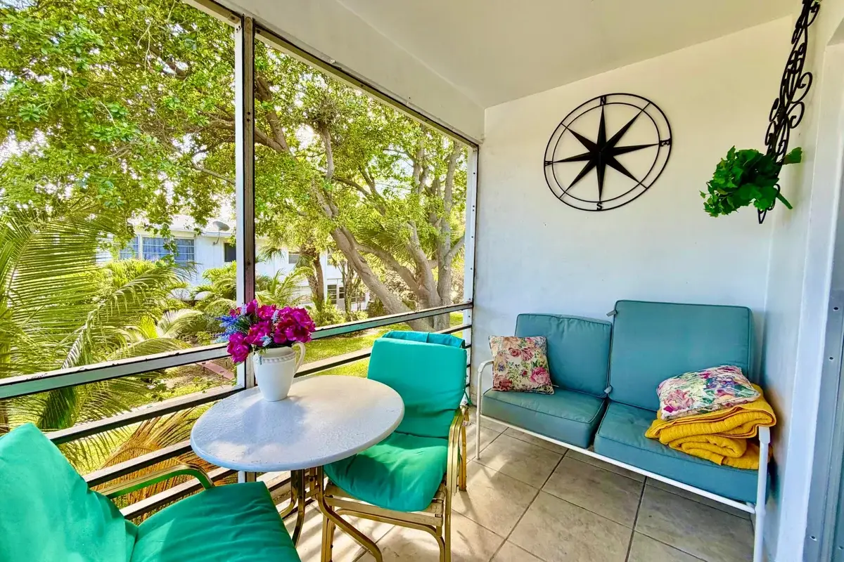 2551 W Golf Blvd #204, Pompano Beach: photo 1 of 38