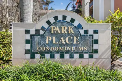 1650 Presidential Way #210, West Palm Beach: photo 1 of 18
