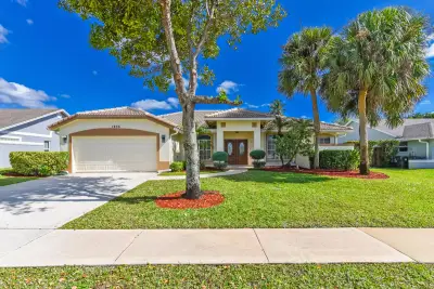 1935 Primrose Ln, Wellington: photo 1 of 46
