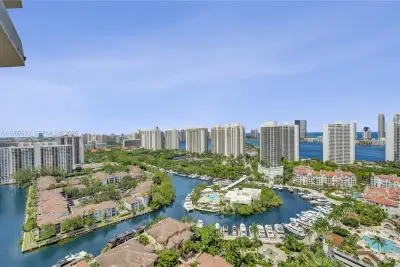 1000 W Island Blvd #2908, Aventura: photo 1 of 72