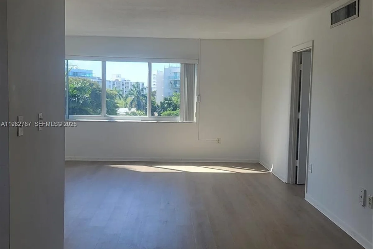 1020 94th St #503, Bay Harbor Islands: photo 1 of 19